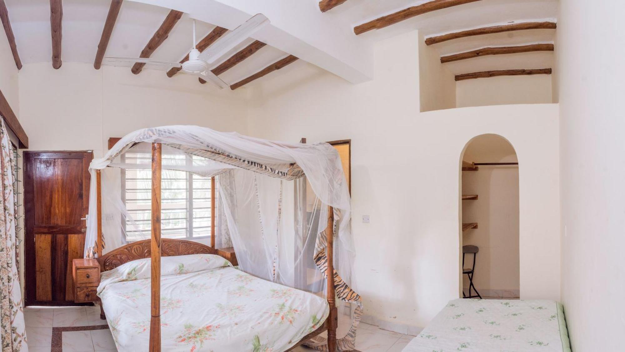 Kijani Cottages In Diani Diani Beach Exteriör bild