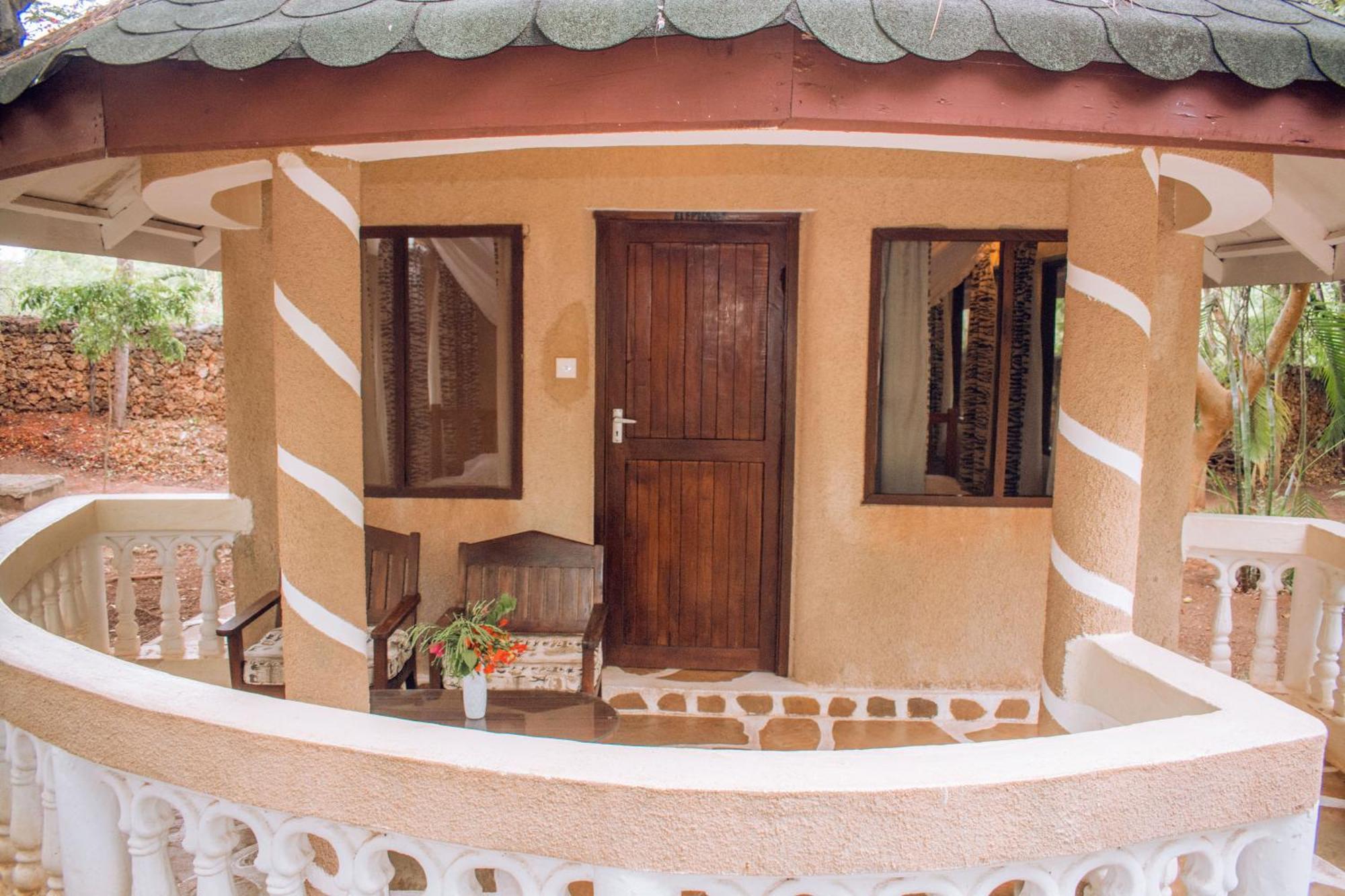 Kijani Cottages In Diani Diani Beach Exteriör bild