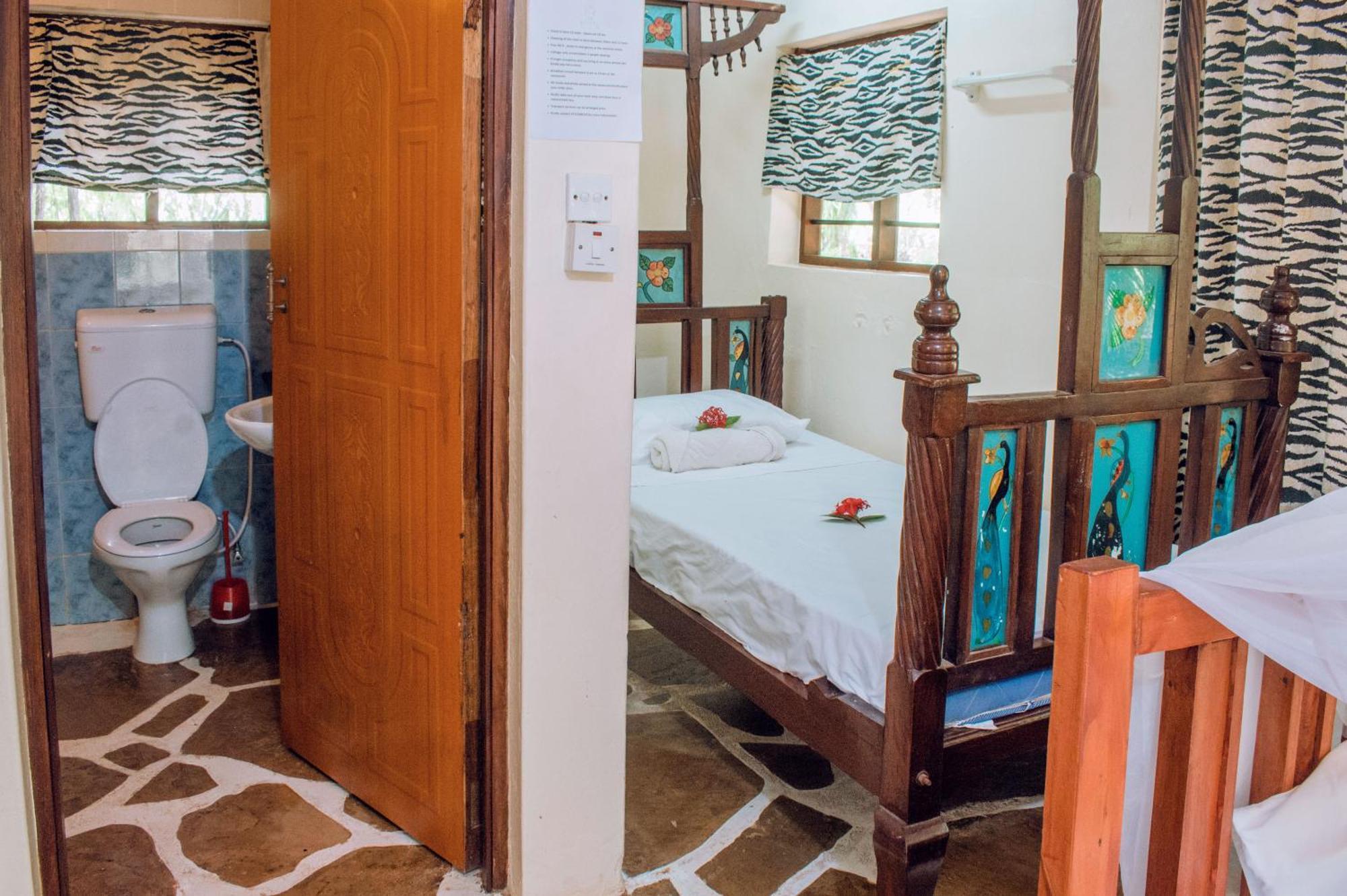 Kijani Cottages In Diani Diani Beach Exteriör bild
